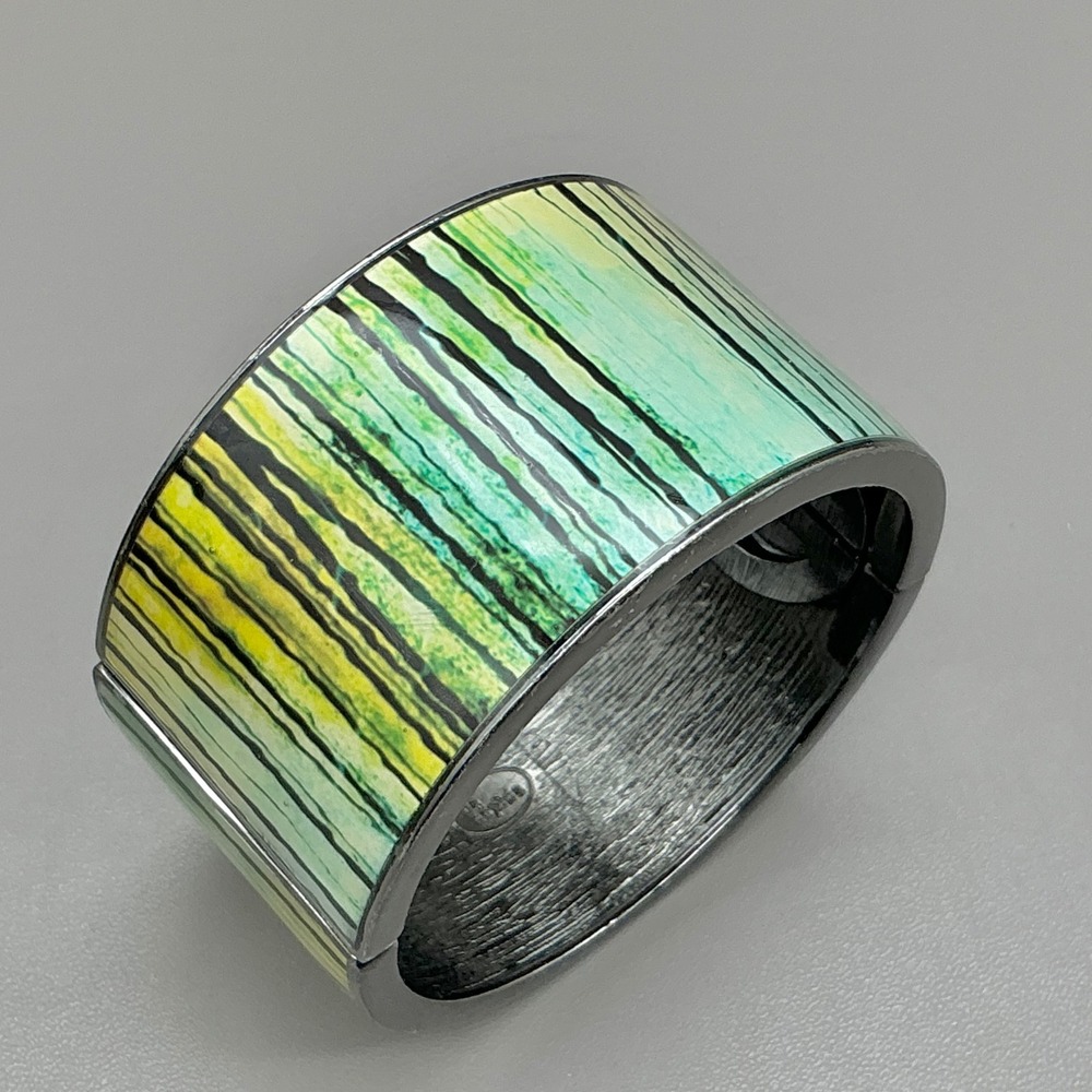 Lia Sophia Bracelet Women Green Abstract Striped Enamel Hinged Cuff 7.25 Inch